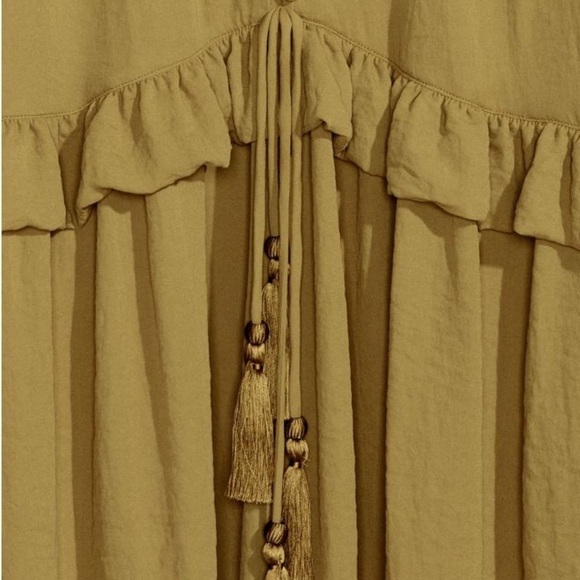 H&M V Neck Crepe Dress Size 6 - Picture 2 of 3